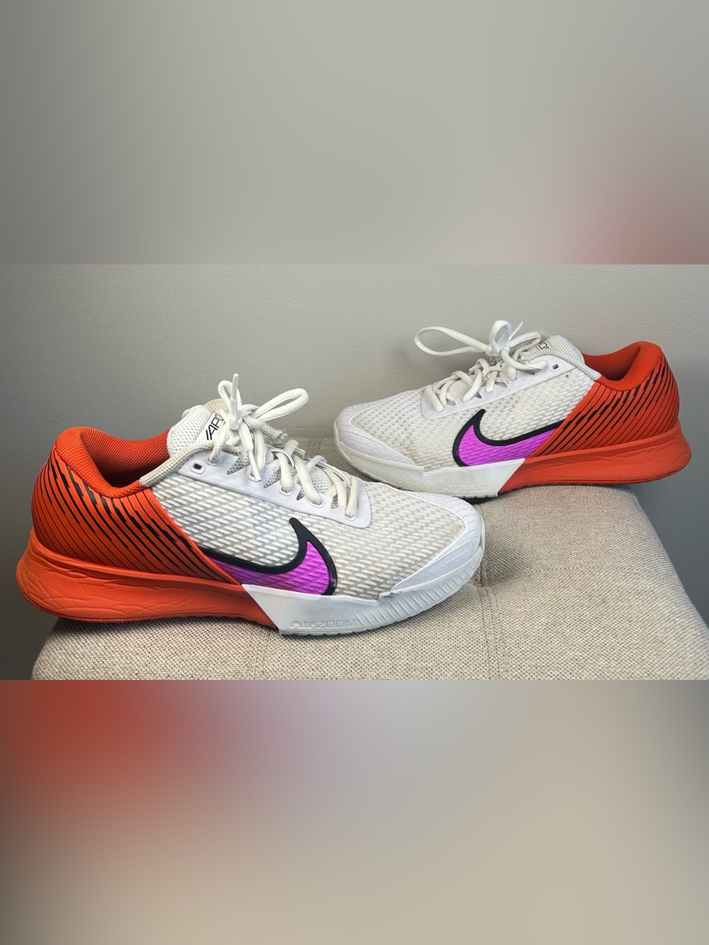 Nike Court Air Zoom Vapor Pro 2 Tennis Men’s Shoes Sz 9 White Fuchsia DR6191-100